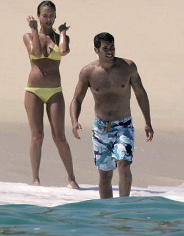 Jessica Alba sur la plage